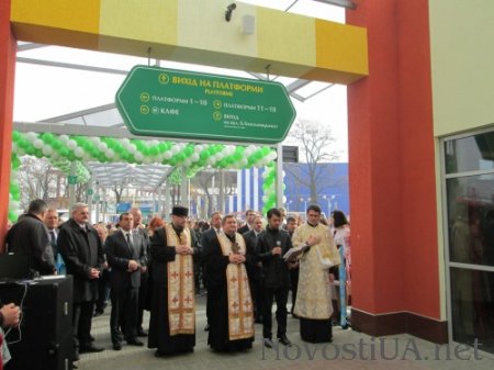 Во Львове открылся новенький автовокзал. Фоторепортаж