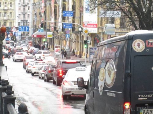 В Киеве дорожный коллапс - пробок стало ещё больше (Фоторепортаж)