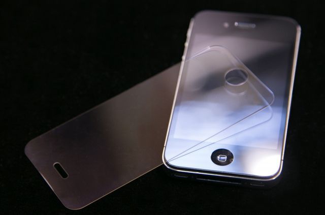 Новые iPhone будут защищены сапфировым стеклом
